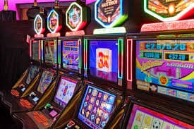 Live roulette wheel streamed to mobile on playtime app Philippines